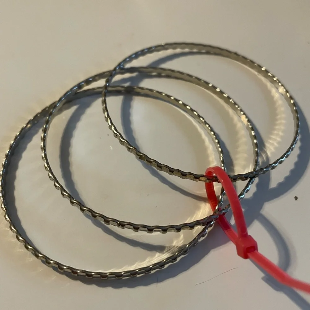 Bangles - Picture 1 of 1